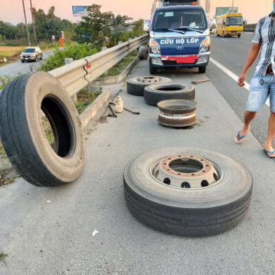 DỊCH VỤ BƠM VÁ LỐP LƯU ĐỘNG GIA LAI