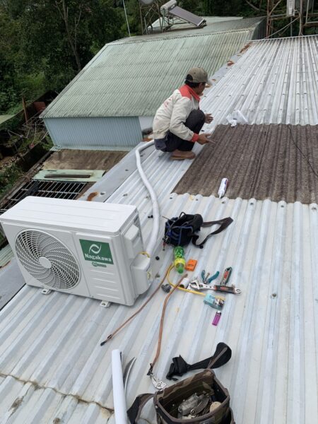 vệ sinh bơm ga máy lạnh tại nhà ở quy nhơn